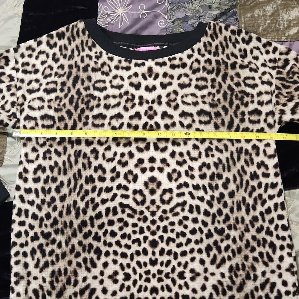 Betsey Johnson Pajama Set - Picture 11 of 11